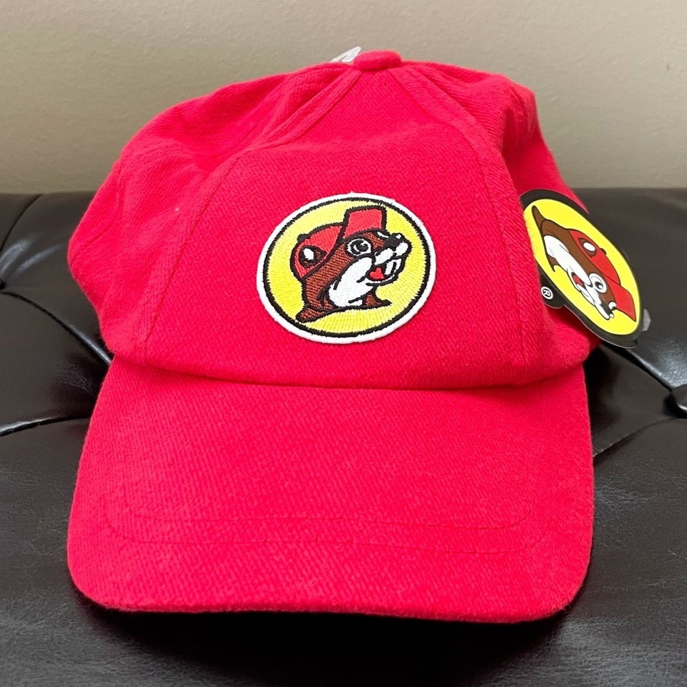 Buc-ee’s Toddler Vibrant Red Baseball Cap with Curved Brim New With Tags